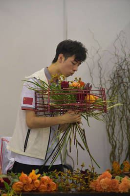 中國18歲少年花藝工程摘金，首秀即巔峰